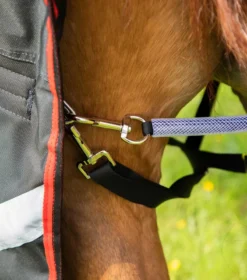 Premier Equine Buster 250g Turnout Rug With Classic Neck Cover Black 13 Premier Equine Buster 250g Turnout Rug With Classic Neck Cover Black -Equestrian Supply Store Buster 250 Turnout Rug Black 6