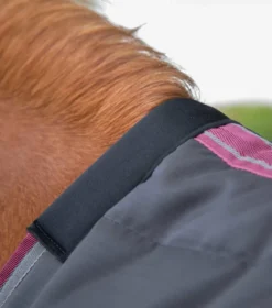 Premier Equine Garissa Stable Rug 200g Black -Equestrian Supply Store Garissa Stable 200 Black 2