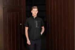 LeMieux Mens Elite Fleece Gilet Black 12 LeMieux Mens Elite Fleece Gilet Black -Equestrian Supply Store IT03174 lifestyle menselitefleecegilet 1