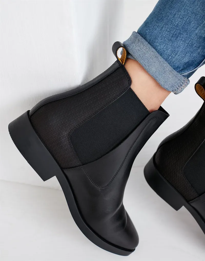 Joules Chelmsford Chelsea Boot Black 8 Joules Chelmsford Chelsea Boot Black - Image 6