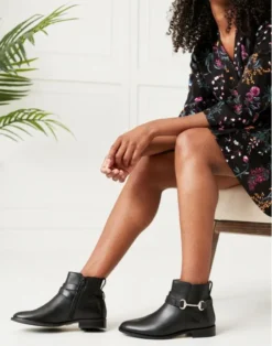 Joules Cottenham Short Leather Strap Boot Black -Equestrian Supply Store Joules Cottenham Short Leather Strap Boot 2