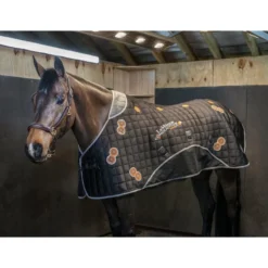 LeMieux Conductive Magno Rug -Equestrian Supply Store LeMieux Conductive Magno Magnetic Therapy Rug 4