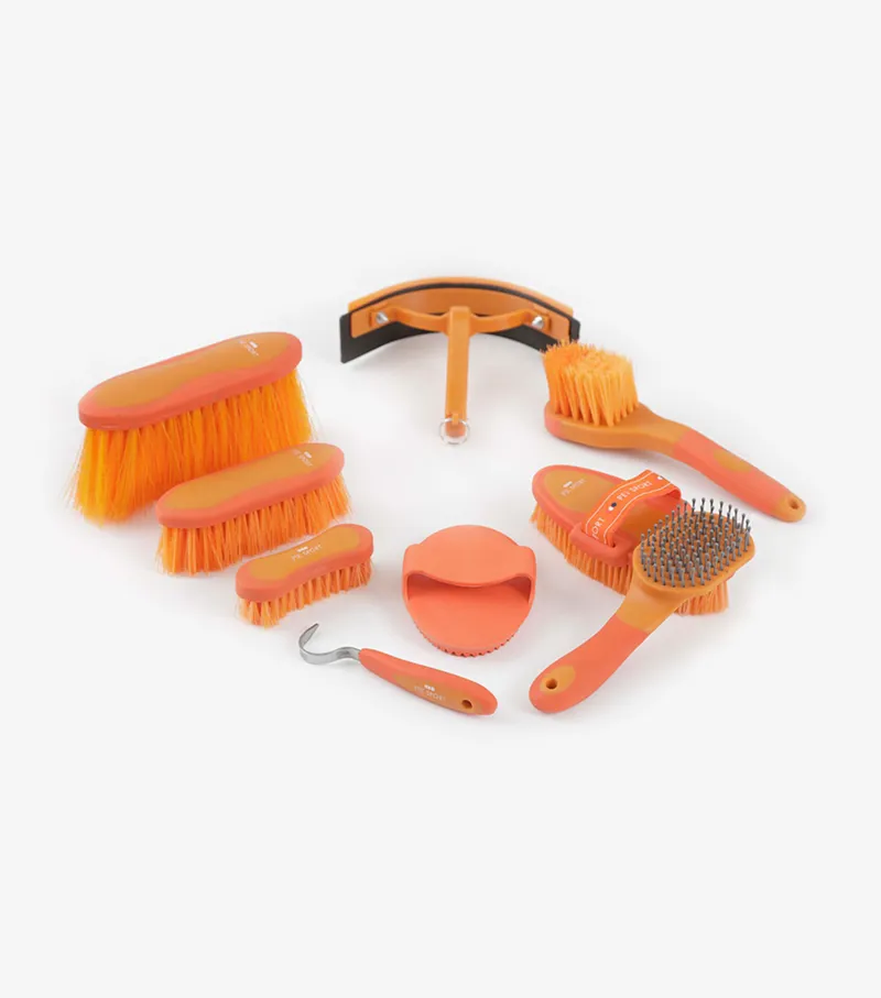 Premier Equine Soft-Touch Grooming Kit Set Orange/Amber 3 Premier Equine Soft-Touch Grooming Kit Set Orange/Amber