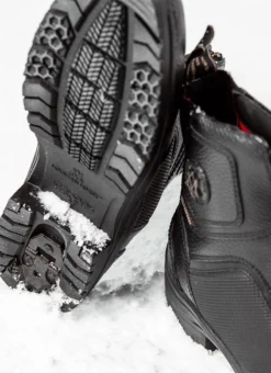 Mountain Horse Arctica Zip Paddock Black -Equestrian Supply Store arctica20zip20paddock20hook20220202220 20max