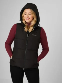 LeMieux Kenza Puffer Gilet Black 13 LeMieux Kenza Puffer Gilet Black -Equestrian Supply Store it03572 studio kenzapuffergilet black 2 copy