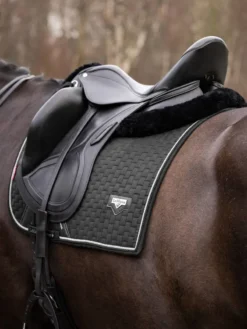 LeMieux Puissance Suede Dressage Square Black 8 LeMieux Puissance Suede Dressage Square Black -Equestrian Supply Store it03808 lifestyle puissancesuededressagepad black 7 copy
