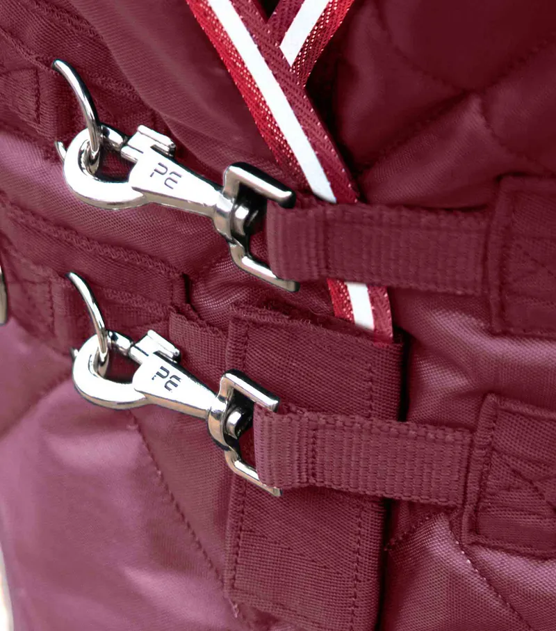 Premier Equine Tuscan Stable Rug 100g Burgundy 5 Premier Equine Tuscan Stable Rug 100g Burgundy - Image 3